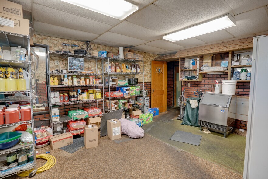 More Photos Of 236 N Main St, Milroy General Retail For Sale