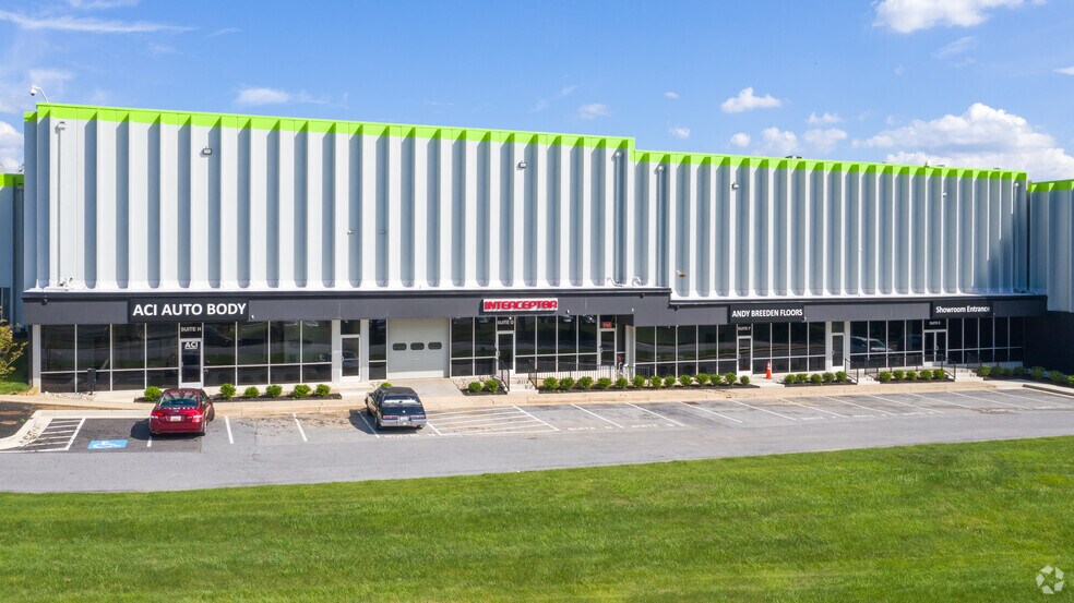 More Photos Of 6655 Dobbin Rd, Columbia Warehouse For Lease