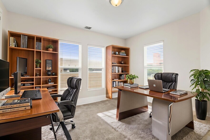 More Photos Of 620 N Flores St, San Antonio Freestanding For Lease