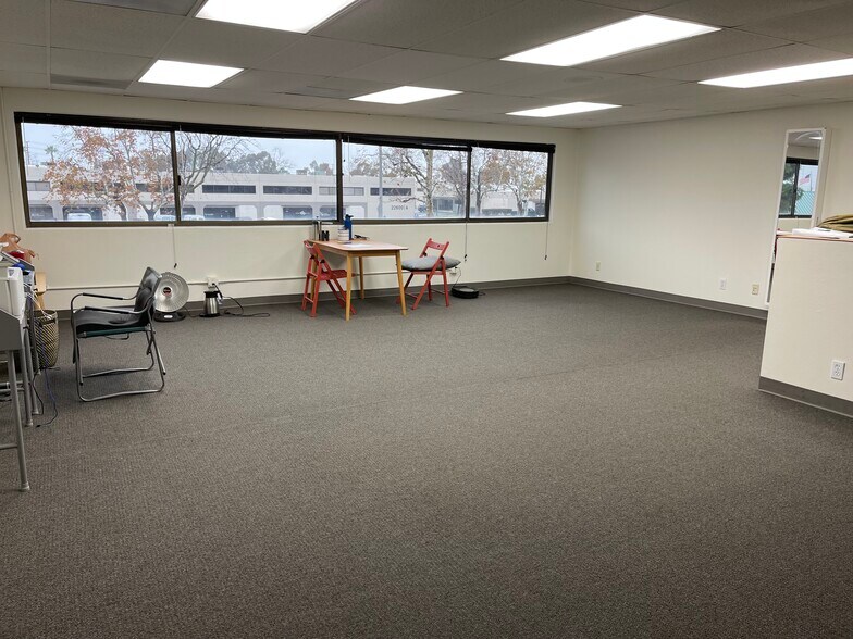 More Photos Of 22651 Lambert St, Lake Forest Light Manufacturing For Lease