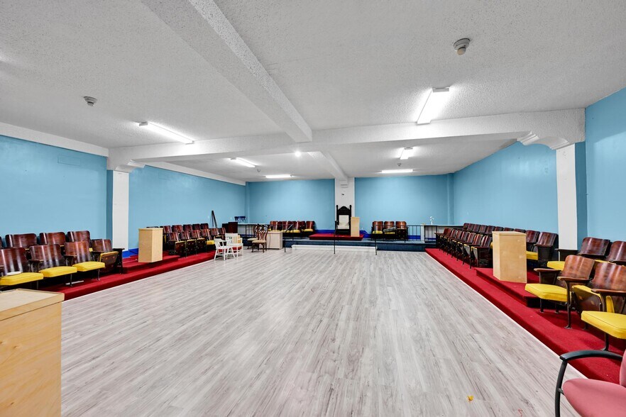 More Photos Of 124 NW 15th Ave, Miami Religious Facility For Sale