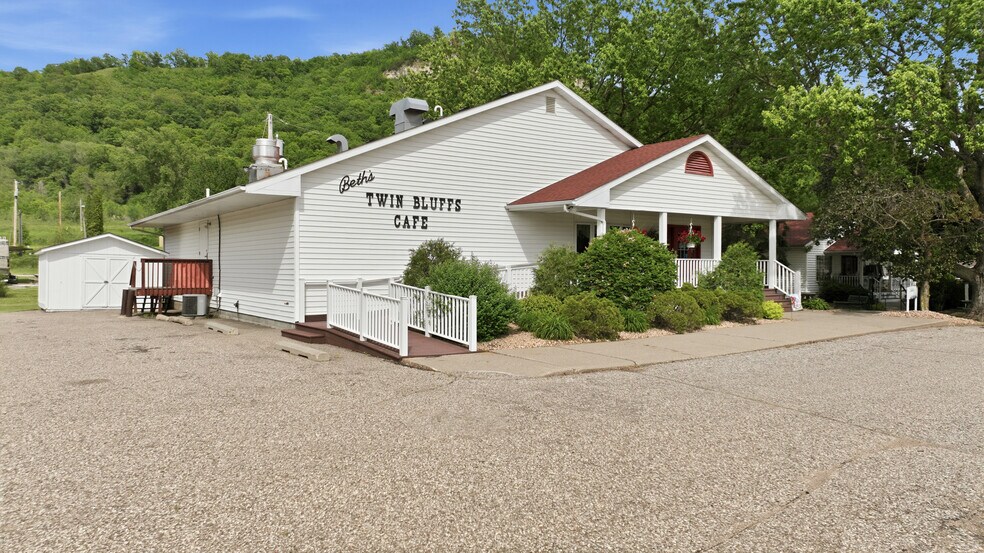 More Photos Of S286 WI-35, Nelson Restaurant For Sale