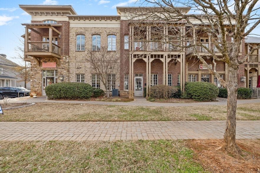 More Photos Of 12540 Broadwell Rd, Alpharetta Storefront Retail Office For Lease