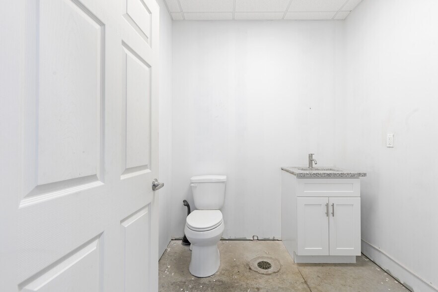 More Photos Of , Katy Industrial For Sale