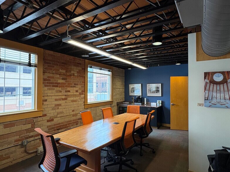 More Photos Of 2 W 1st St, Duluth Storefront For Sale