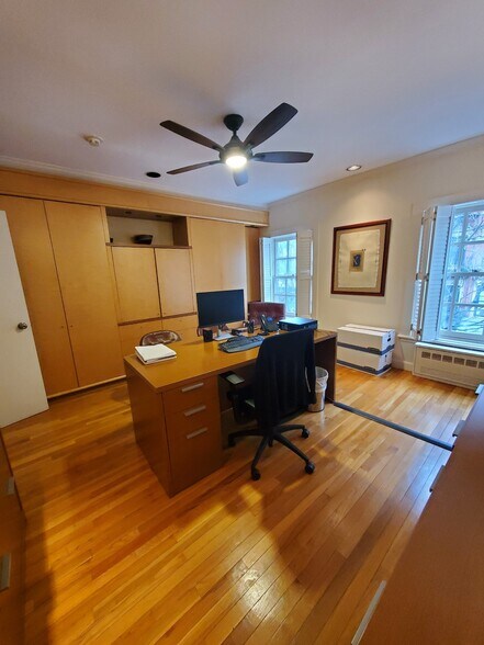 More Photos Of 235 E 58th St, New York Storefront Retail Residential For Sale