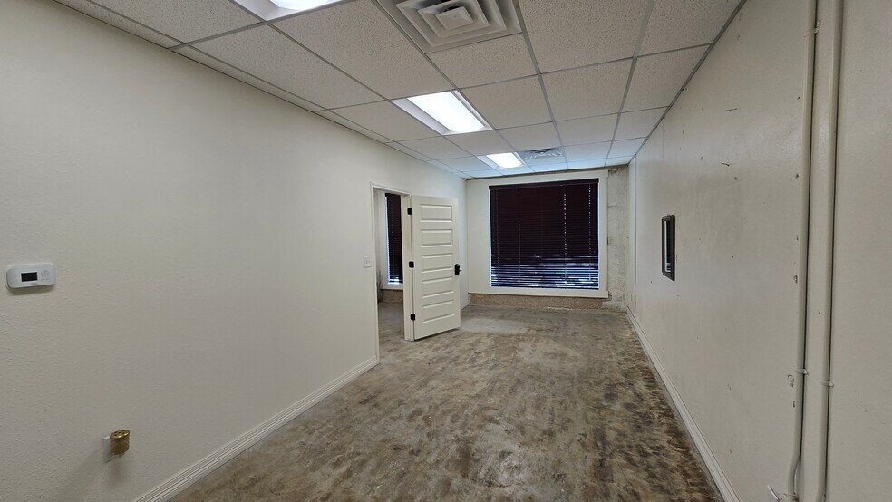 More Photos Of 12 S 4th St, Temple General Retail For Sale