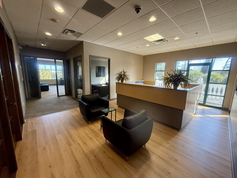 More Photos Of 960194 Gateway Blvd, Fernandina Beach Office For Lease