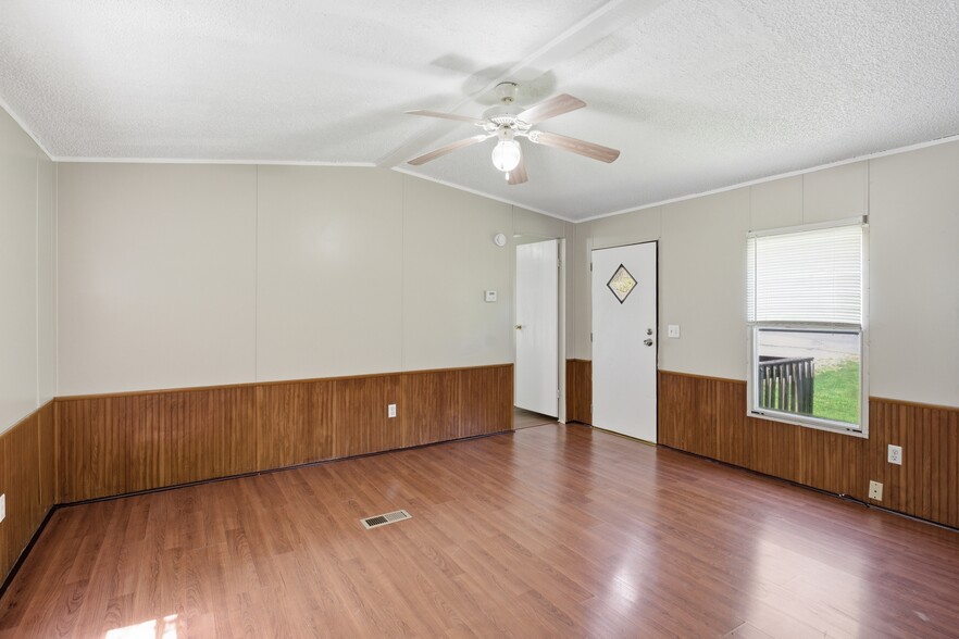 More Photos Of 759 Hillvale Rd, Andersonville Manufactured Housing Mobile Home Park For Sale
