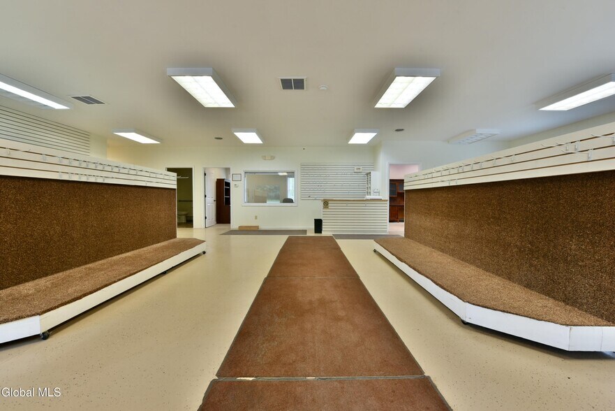 More Photos Of 410 Ridge Rd, Broadalbin Freestanding For Sale