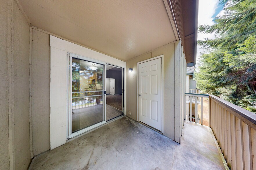 More Photos Of 9896 Enterprise Ln NW, Silverdale Apartments For Sale