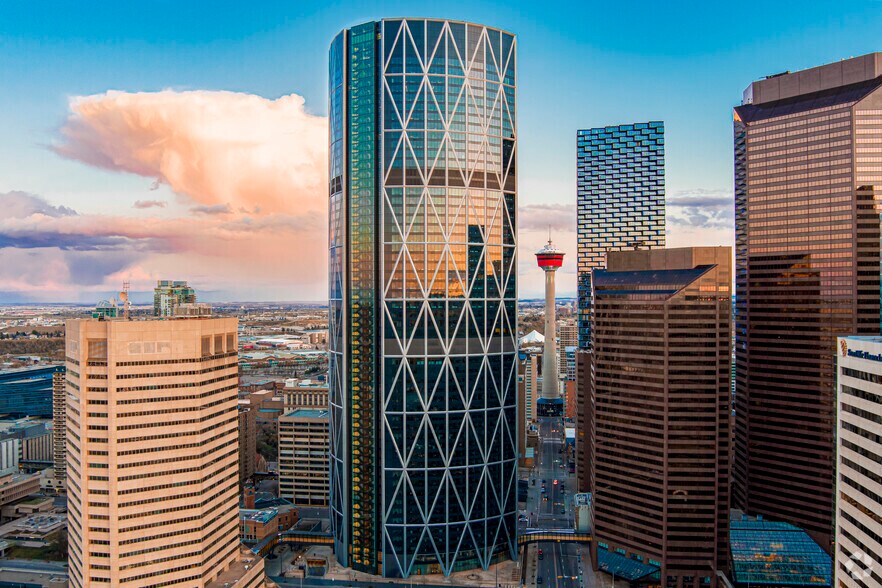 More Photos Of 500 Centre St SE, Calgary Office For Sale