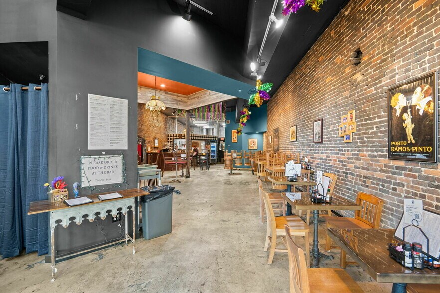 More Photos Of 8-12 Emory, Knoxville Office For Sale