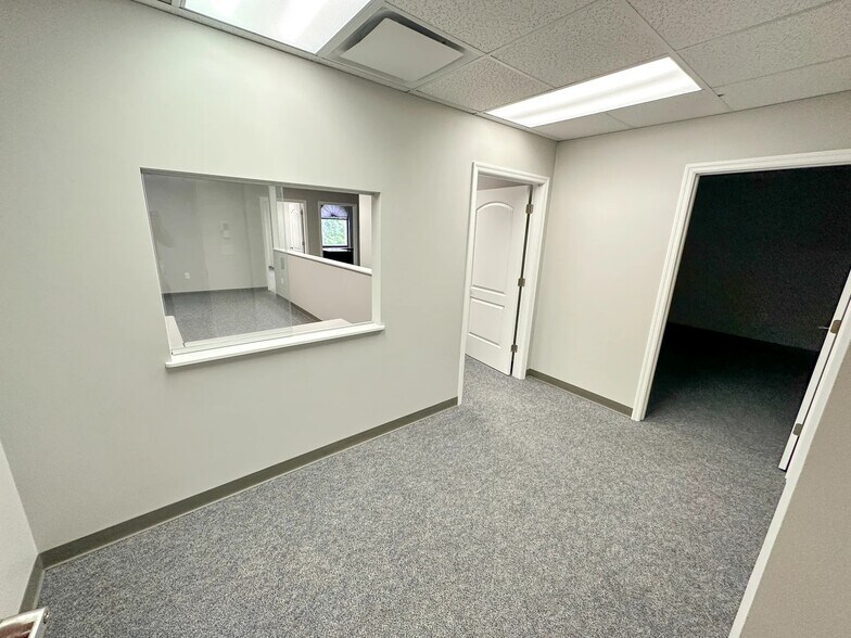 More Photos Of 2600 E Bay Dr, Largo Office For Sale