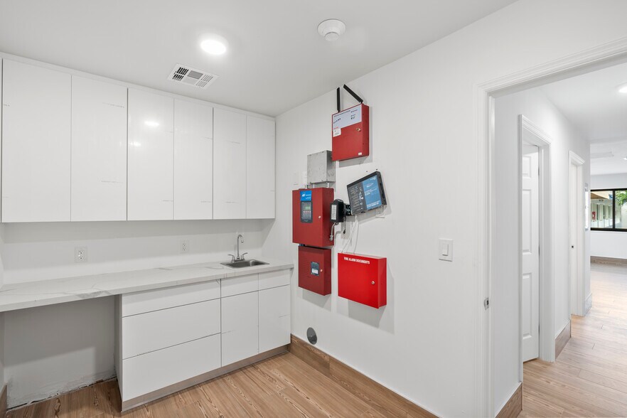 More Photos Of 4177 S Congress Ave, Lake Worth Apartments For Sale