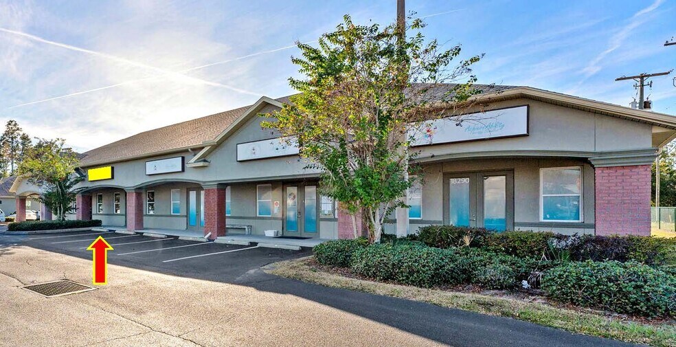 More Photos Of 18284 N US Highway 41, Lutz Office For Lease