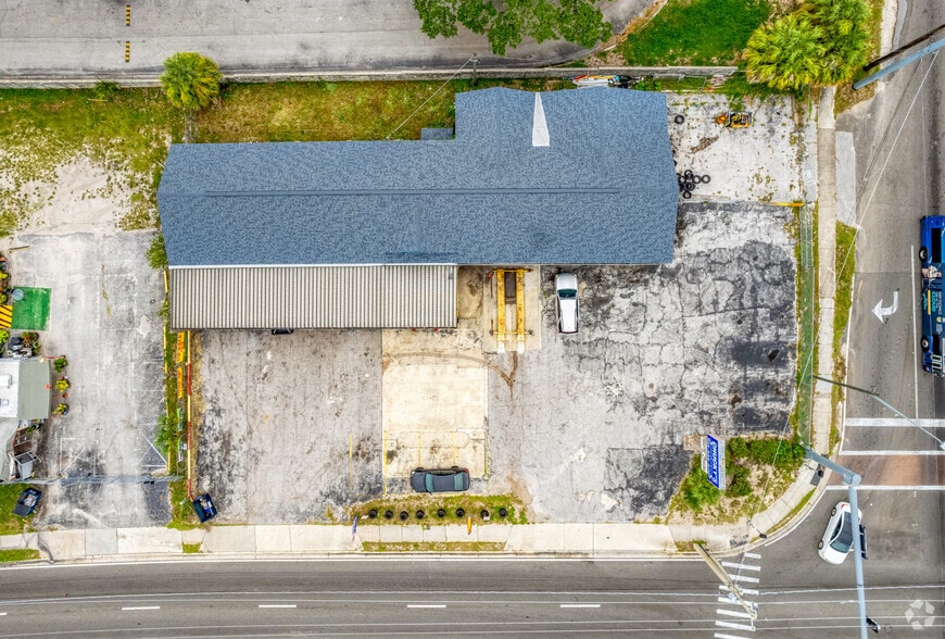 More Photos Of 2201 E Busch Blvd, Tampa Auto Repair For Sale