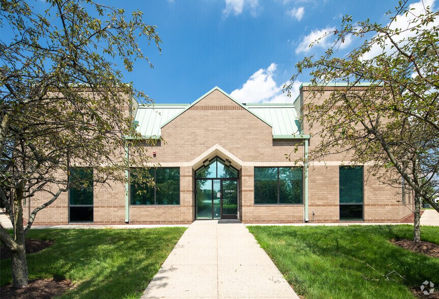 More Photos Of 800 Town Center Dr, Langhorne Unknown For Lease