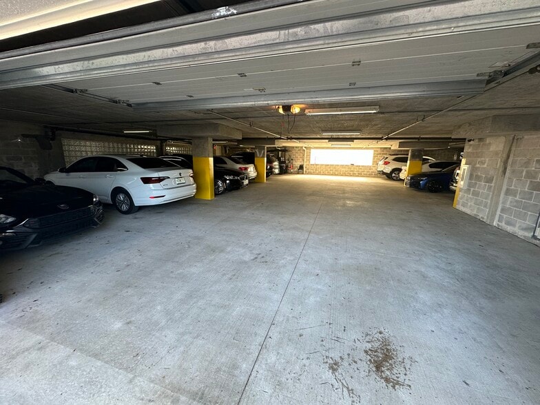 More Photos Of 128 S Beach St, Daytona Beach Apartments For Sale