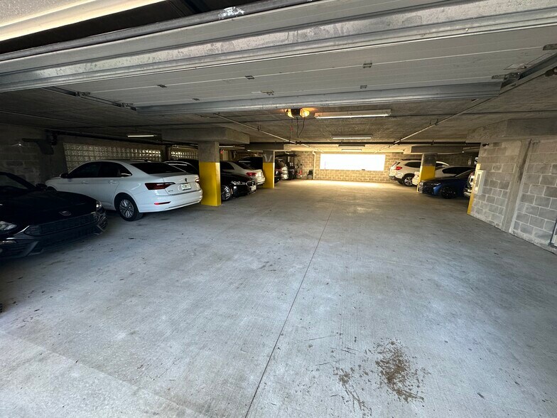 More Photos Of 128 S Beach St, Daytona Beach Apartments For Lease