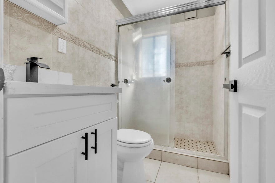 More Photos Of 1006 Lochbrae Rd, Sacramento Assisted Living For Sale