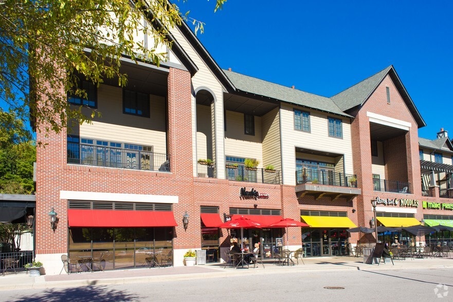 More Photos Of 2800 Cahaba Village Plz, Mountain Brook Apartments For Lease