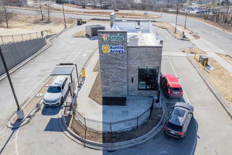 More Photos Of 2111 County Road 42 West, Burnsville Restaurant For Sale