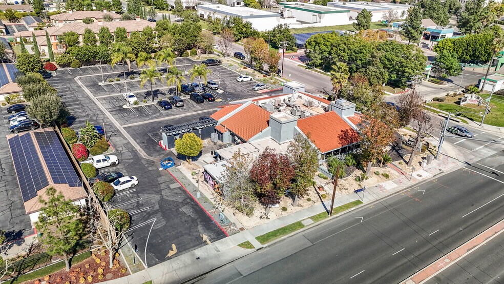 More Photos Of 10276 Foothill Blvd, Rancho Cucamonga Restaurant For Sale