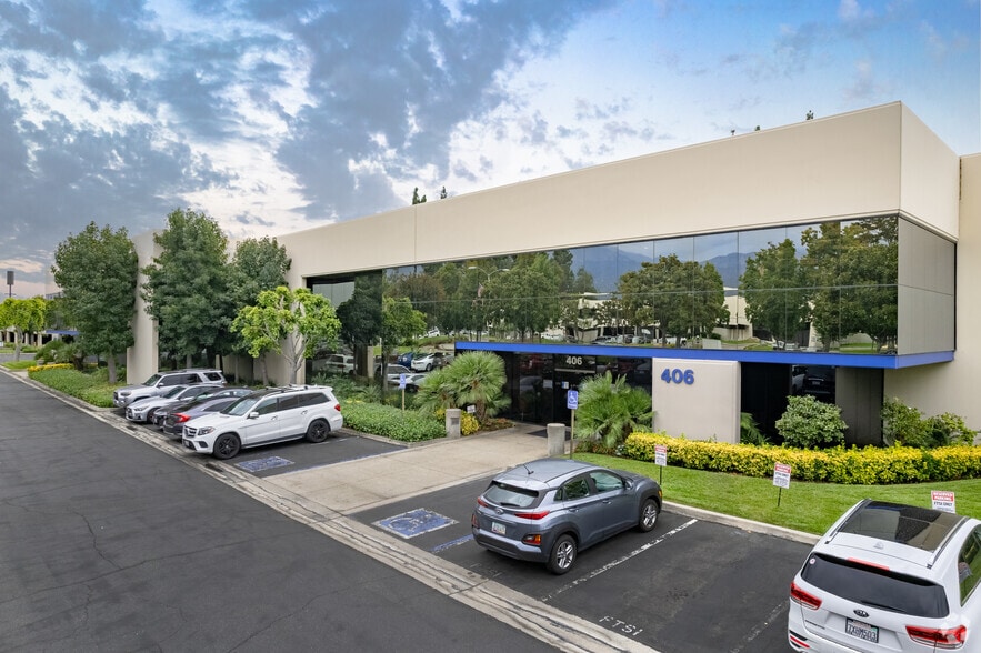 More Photos Of 402-408 E Huntington Dr, Monrovia Research And Development For Lease