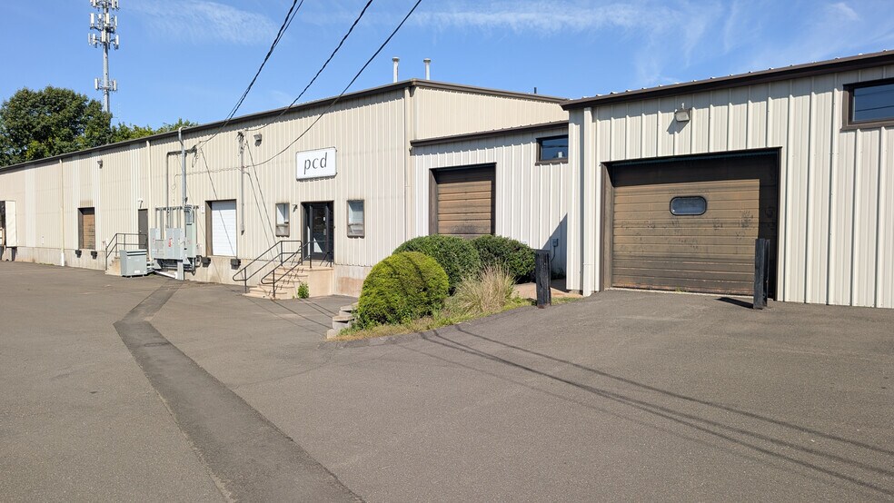 More Photos Of 242 Branford Rd, North Branford Light Manufacturing For Lease