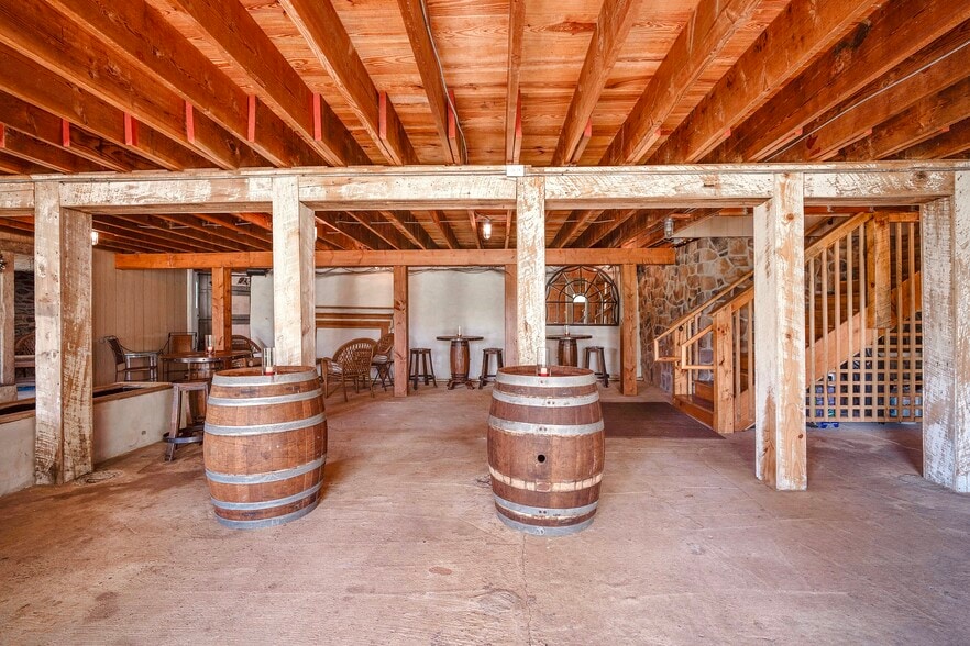 More Photos Of 1902 Jefferson Pike, Knoxville Lodge Meeting Hall For Sale