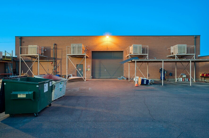 More Photos Of 1614 W Roosevelt St, Phoenix Light Manufacturing For Lease