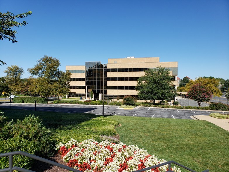 More Photos Of 12850 Middlebrook Rd, Germantown Coworking Space