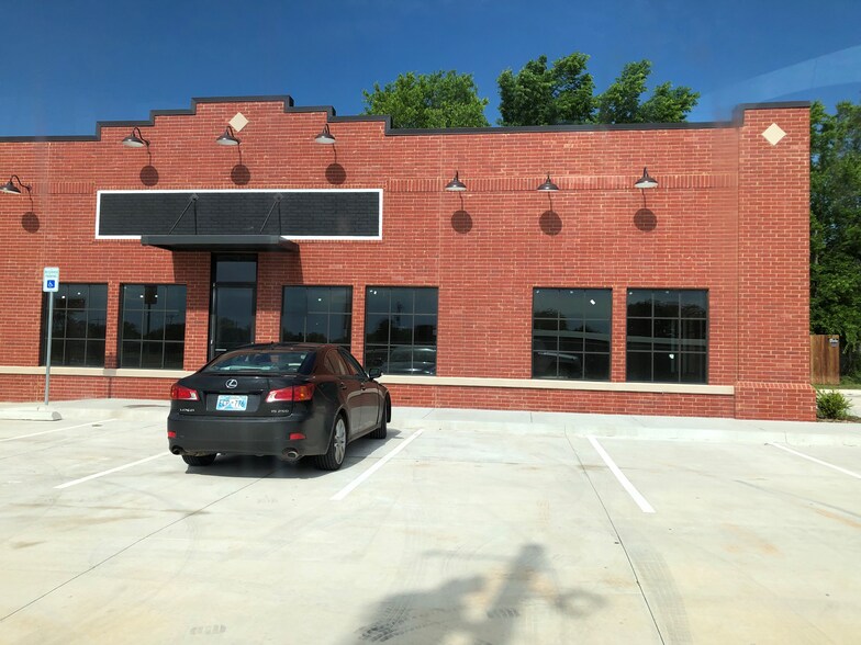 More Photos Of 12901 E Britton Rd, Jones Storefront Retail Office For Lease