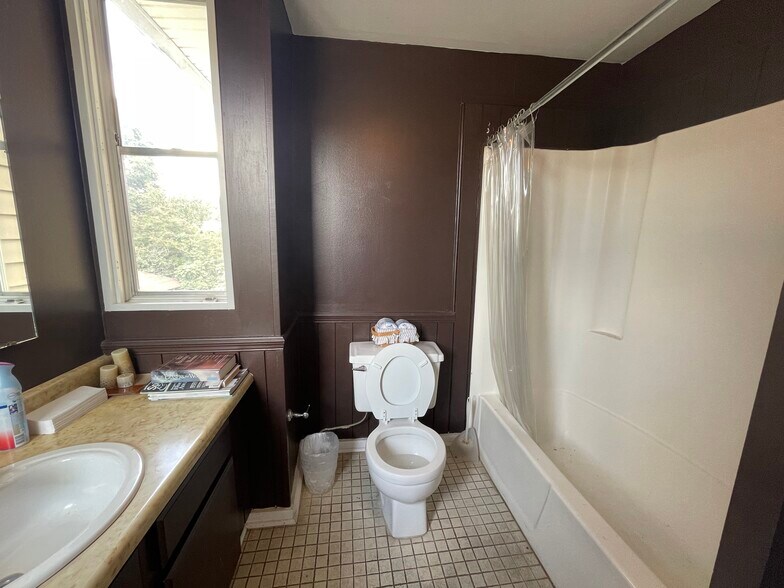 More Photos Of 2300 10th Ct, Birmingham Office Residential For Sale