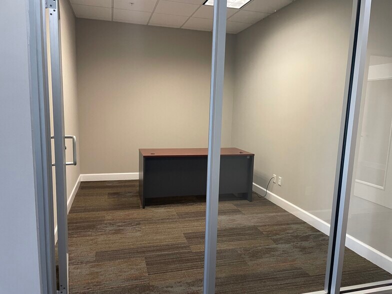 More Photos Of 320 1st St N, Jacksonville Beach Office Residential For Sale