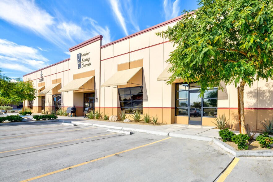 More Photos Of 77851 Los Montanas Rd, Palm Desert Unknown For Lease