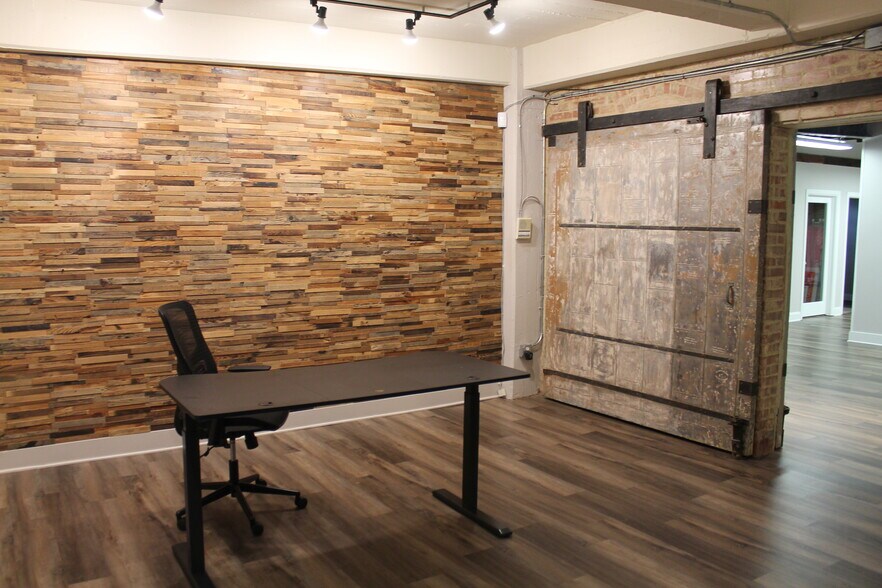 More Photos Of 1412 W Magnolia Ave, Fort Worth Loft Creative Space For Lease