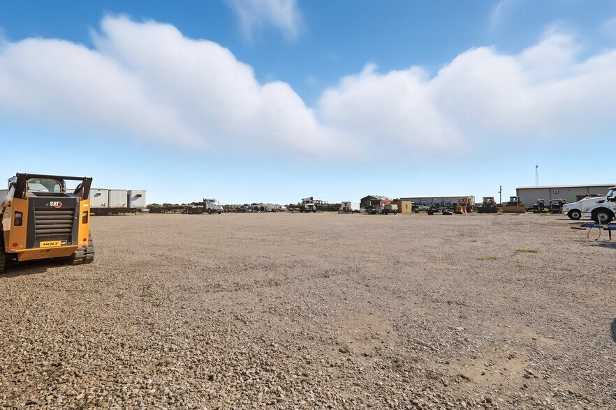 More Photos Of 16430 W US Highway 380, Ponder Warehouse For Sale