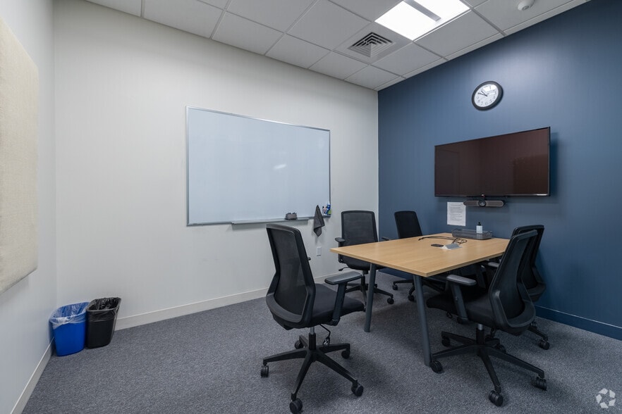 More Photos Of 500 Rutherford Ave, Charlestown Office For Lease