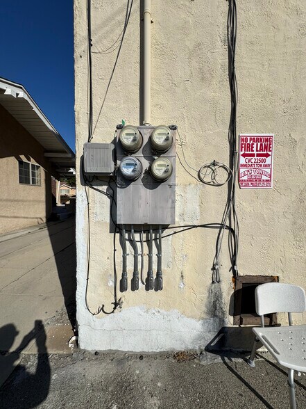 More Photos Of 516 W Lexington Dr, Glendale Apartments For Sale