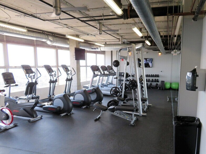 More Photos Of 800 S 4th St, Louisville Apartments For Lease