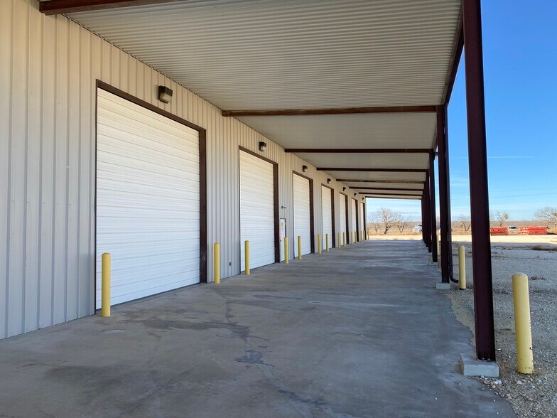 More Photos Of 300 County Road 302, Barnhart Industrial For Lease