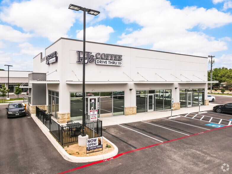 More Photos Of 9703 Bandera Rd, San Antonio Health Club For Lease