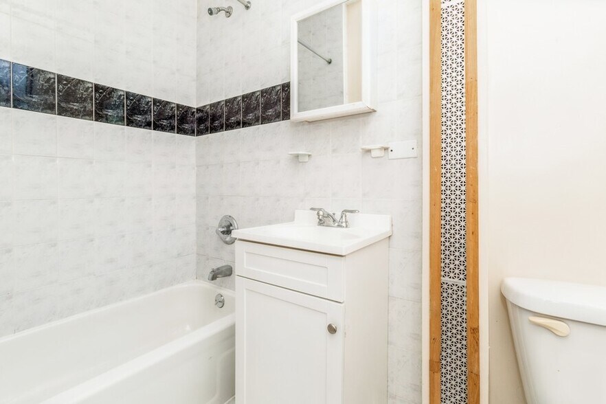 More Photos Of 4132 53rd St, Woodside Apartments For Sale