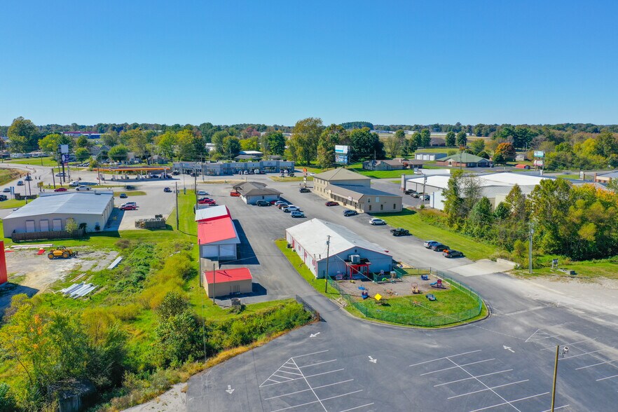 More Photos Of 1340 S Laurel Rd, London Medical For Lease