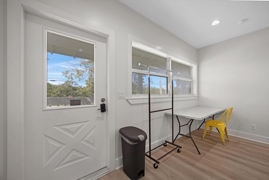 More Photos Of 19950-19980 Overseas Hwy, Sugarloaf Key Office For Sale