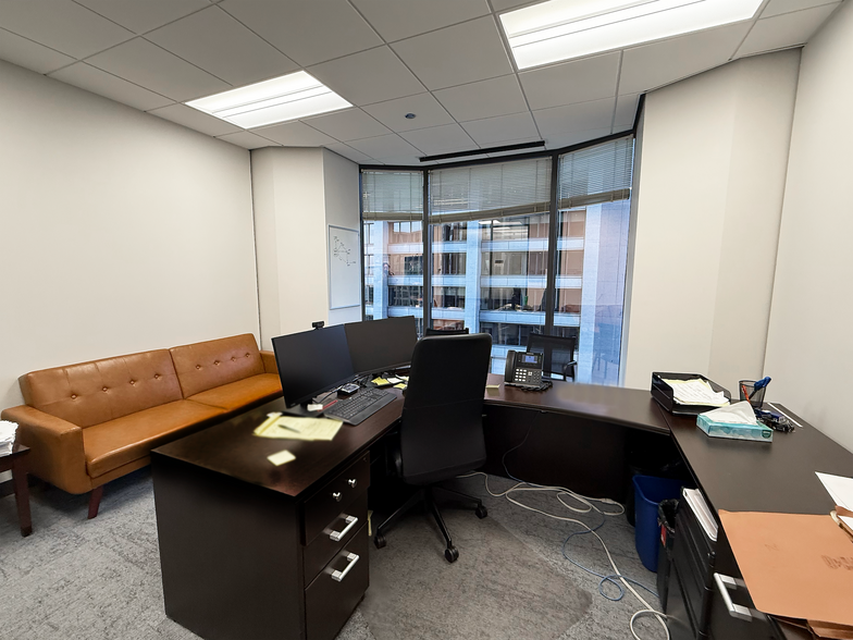 More Photos Of 70 W Madison St, Chicago Office For Lease