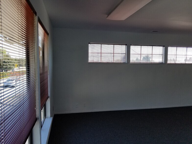 More Photos Of 3540 Soquel Ave, Santa Cruz Office For Lease