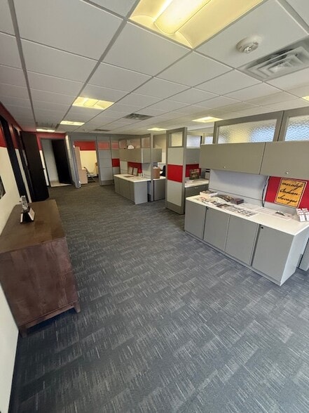 More Photos Of 12618-12620 E 31st St, Tulsa Freestanding For Sale